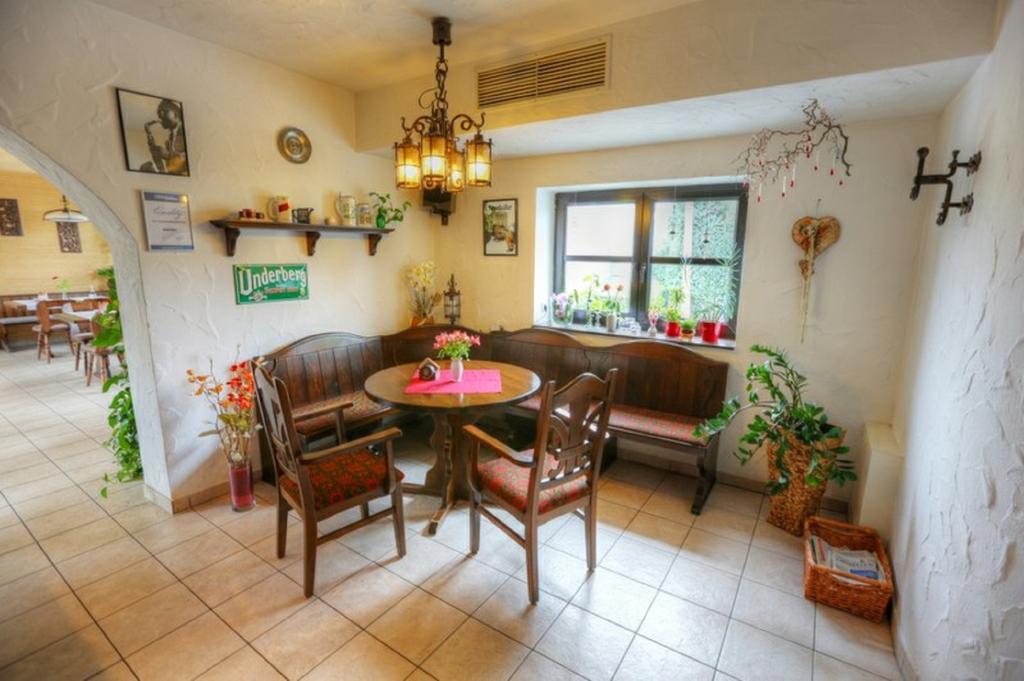 Pension & Gasthaus Kahren Eksteriør bilde